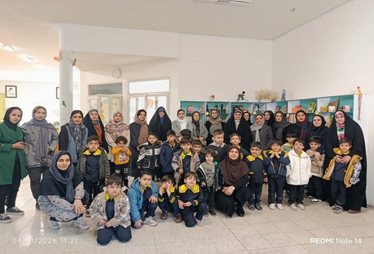 «بابا، قهرمان من»؛ اجرای برنامه مادرپسری در مرکز فرهنگی هنری شماره ۵ کانون قم